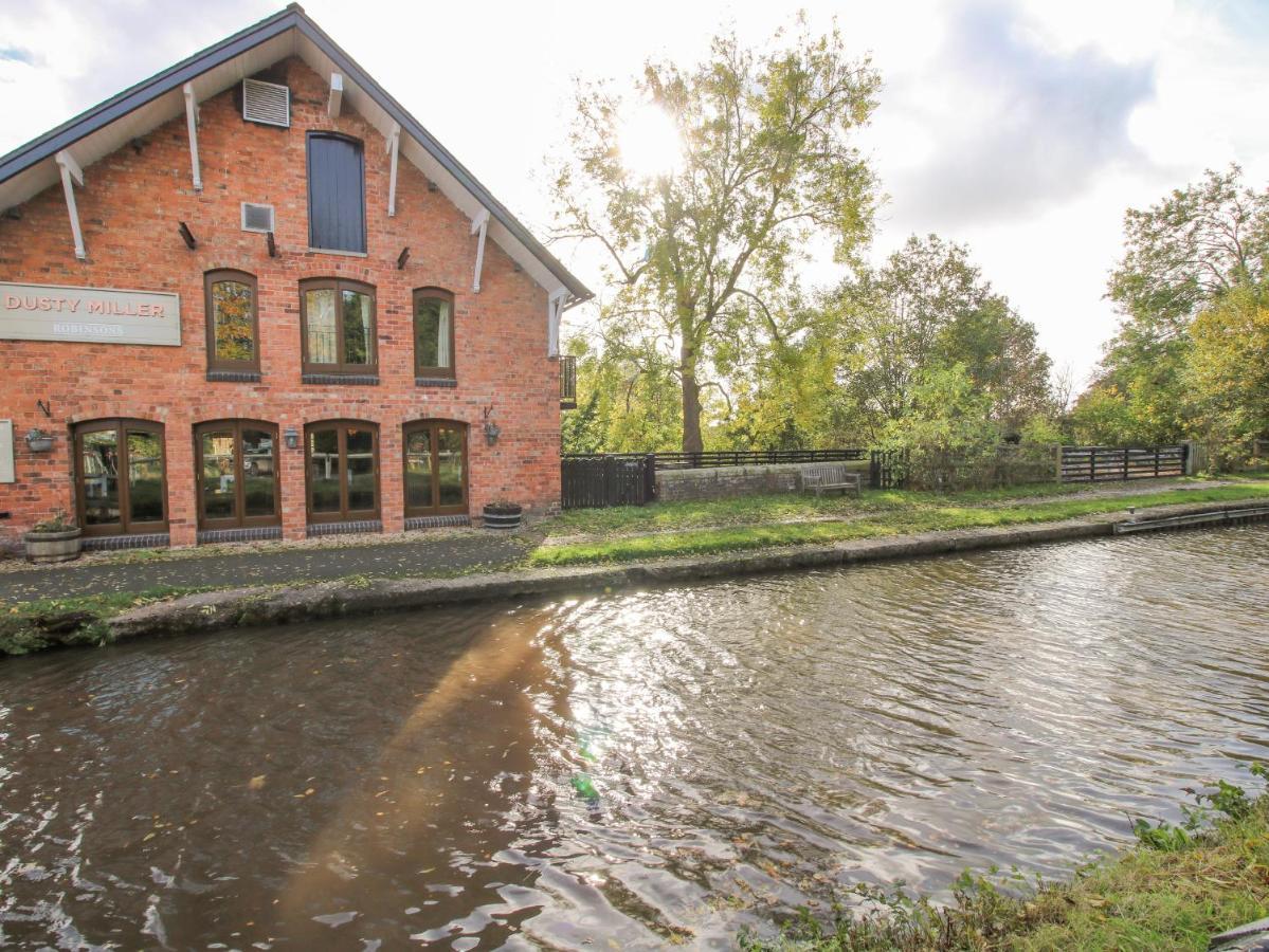 Mill End Apartment Nantwich Exterior photo